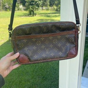 Authentic Louis Vuitton compiegne 23